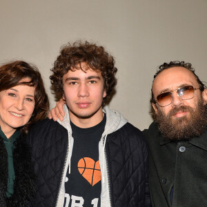 Valérie Lemercier, son compagnon Mathias Kiss et son fils Marius - Célébrités pendant les concert du groupe Suprême NTM à l'AccorHotels Arena à Paris, France, les 8, 9 et 10 mars 2018. © Veeren/Bestimage