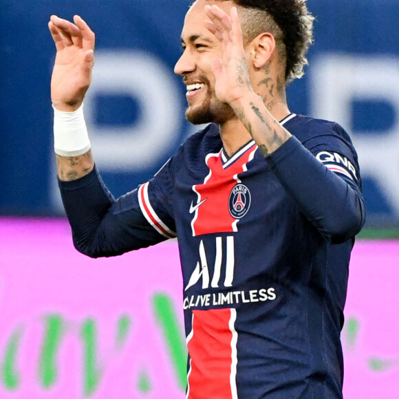 Neymar durant le match de football en ligue 1. le Paris Saint Germain (PSG) bat Reims 4 à 0 au parc des Princes à Paris le 16 mai 2021. © Anthony Bibard/FEP/Panoramic / Bestimage