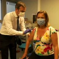 Olivia Grégoire : La secrétaire d'État enceinte se fait vacciner par... Olivier Véran !
