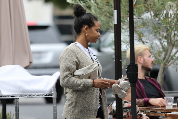 Semi-Exclusif - M. Pokora, sa femme Christina Milian et leur fils Isaiah sont allés déjeuner au restaurant Mauro's Cafe à West Hollywood, Los Angeles, le 7 juin 2021.