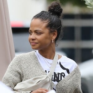 Semi-Exclusif - Christina Milian au restaurant Mauro's Cafe à West Hollywood.