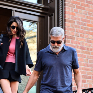 George Clooney et sa femme Amal Alamuddin Clooney sont à New York pour fêter leur 5e anniversaire de mariage, le 27 septembre 2019.