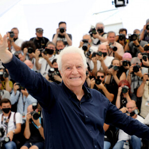 André Dussollier au photocall du film Tout s'est bien passé lors du 74ème festival international du film de Cannes le 8 juillet 2021. © Borde / Jacovides / Moreau / Bestimage