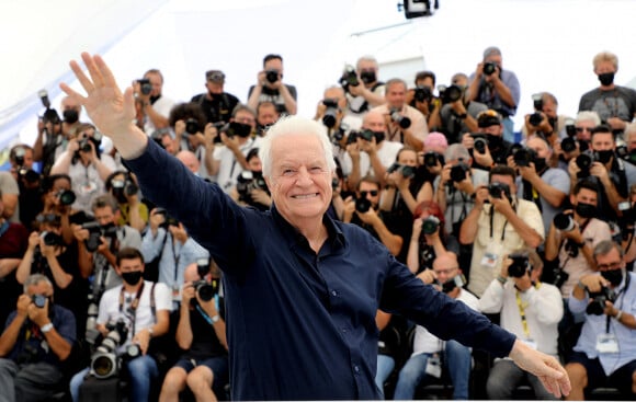 André Dussollier au photocall du film Tout s'est bien passé lors du 74ème festival international du film de Cannes le 8 juillet 2021. © Borde / Jacovides / Moreau / Bestimage