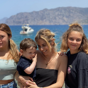 Norbert Tarayre en vacances avec ses filles et son fils en Crète - Instagram