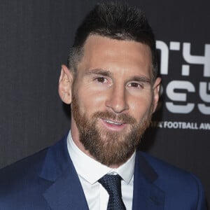 Lionel Messi - Les célébrités arrivent à la cérémonie des Trophées Fifa "The Best" 2019 à la Scala à Milan, Italie le 23 septembre 2019. © Pierre Perusseau/Bestimage 