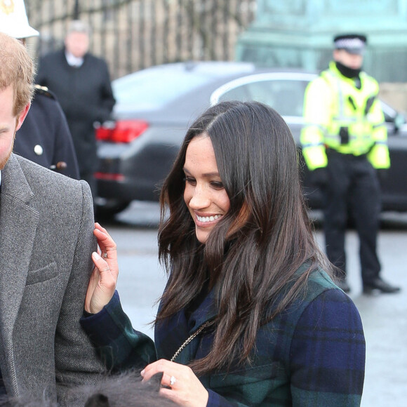 Le prince Harry et Meghan Markle en visite dans la ville de Edimbourg en Ecosse le 13 février 2018.