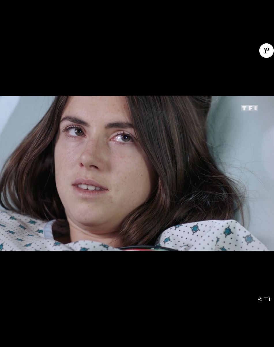 Clémence Lassalas joue Charlie Molina dans la série "Demain nous appartient", sur TF1.