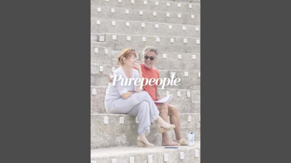 Gérard Holtz et sa femme Muriel Mayette : pause câlin au Festival de Ramatuelle