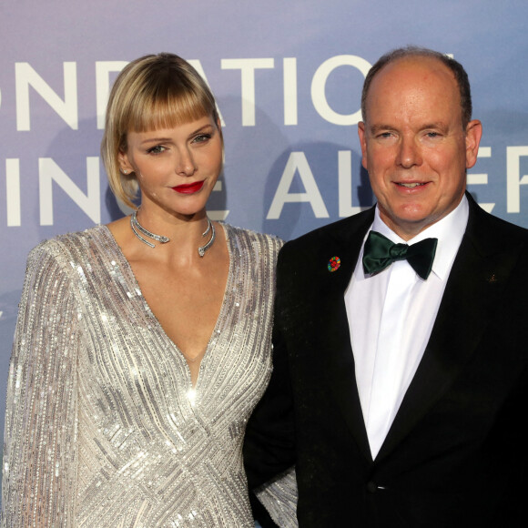 La princesse Charlène et le prince Albert II de Monaco lors du photocall du gala "Monte-Carlo Gala for Planetary Health" organisé par la Fondation Prince Albert II de Monaco. © Jean-François Ottonello / Nice Matin / Bestimage