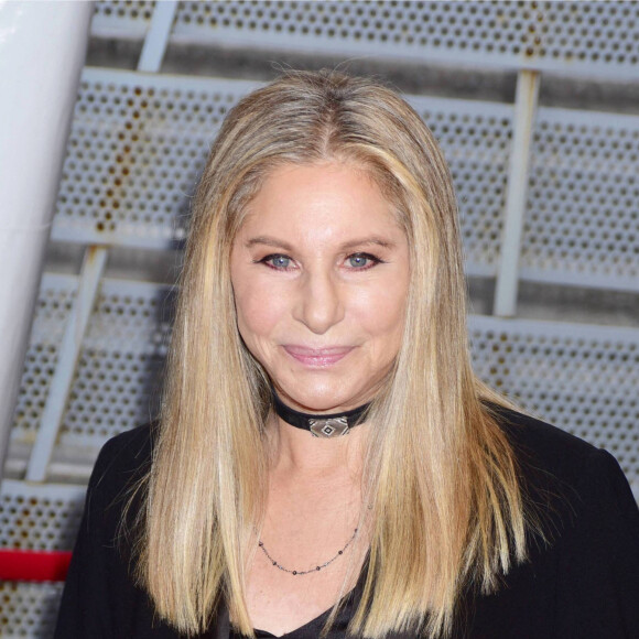 Barbra Streisand sur le tapis rouge du film " StoryTellers " lors du Festival du Film de Tribeca à New York Le 29 avril 2017 © CPA / Bestimage
