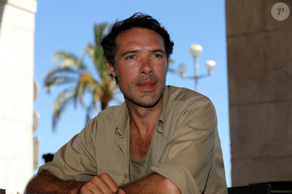 Nicolas Bedos est à l'hôtel Negresco à Nice pour la promotion de son film "OSS 117: Alerte rouge en Afrique noire", projeté en clôture du festival de Cannes (6-17 juillet 2021). Le 30 juin 2021. Eric Ottino / Nice Matin / Bestimage