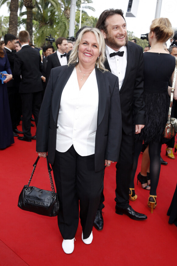 Valérie Damidot et son compagnon Régis - Montée des marches du film "Mad Max : Fury Road" lors du 68 ème Festival International du Film de Cannes, à Cannes le 14 mai 2015.