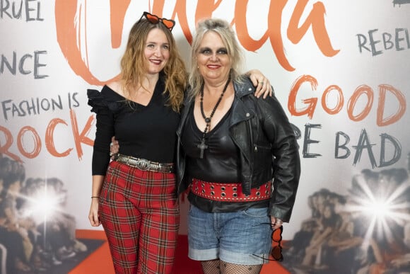 Valérie Damidot et sa fille Roxane - Avant-première parisienne du film "Cruella" au cinéma Le Grand Rex à Paris, le 11 juin 2021. © Olivier Borde/Bestimage