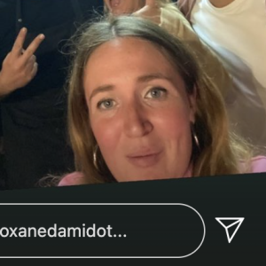 Valérie Damidot célèbre le cinquantième anniversaire de son compagnon Régis Viogeat au Manzili, restaurant du gagnant de "Top Chef" Mohamed Cheikh, en août 2021.