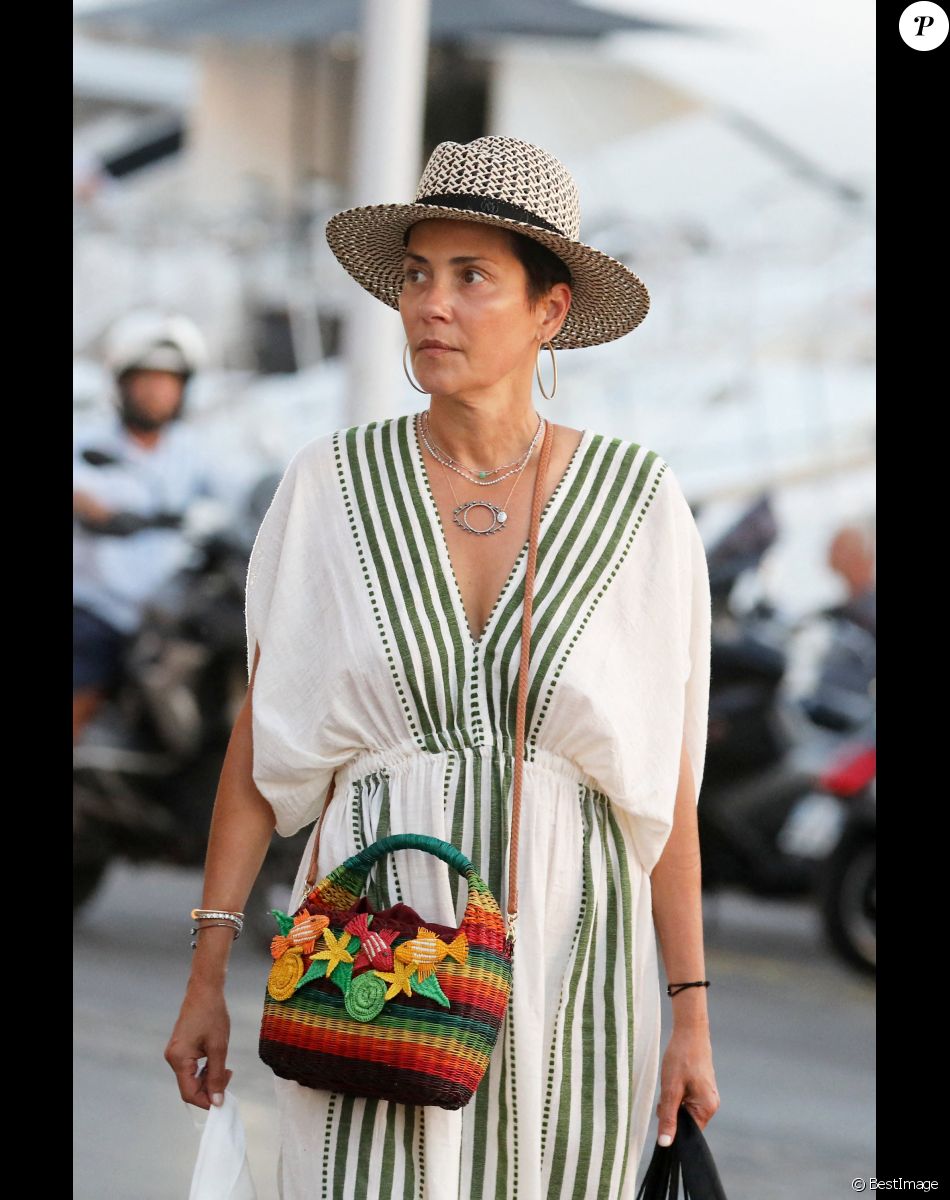 Cristina Cordula et son mari Frédéric Cassin sur le port de Saint-Tropez.
