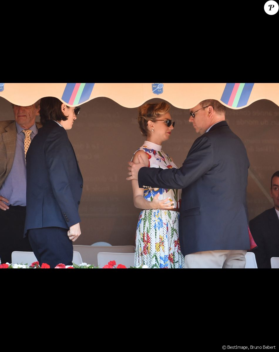 Jazmin Grace Grimaldi et son père le prince Albert II de Monaco en tribune lors du Rolex Monte-Carlo Masters 2018 à Roquebrune Cap Martin le 19 avril 2018. © Bruno Bebert / Bestimage