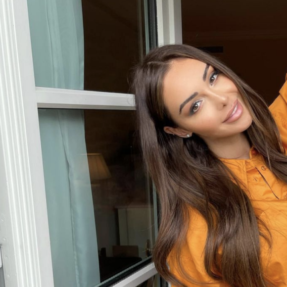 Nabilla condamnée à payer 20 000 euros d'amende pour pratiques commerciales trompeuses sur les réseaux sociaux - Instagram