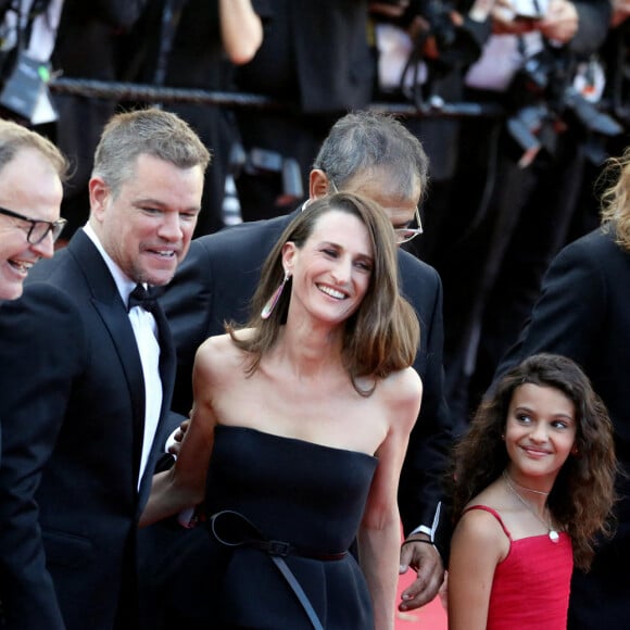 Abigail Breslin, Tom McCarthy, Matt Damon, Camille Cottin, Lilou Siauvaud, Idir Azougli (habillé en Céline) - Montée des marches du film " Stillwater " lors du 74ème Festival International du Film de Cannes. Le 8 juillet 2021 © Borde-Jacovides-Moreau / Bestimage