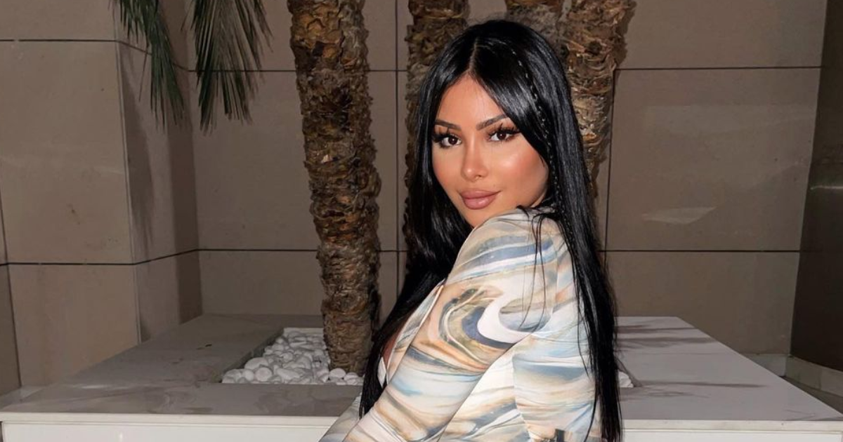 Maeva Ghennam s'est installée à Dubaï après avoir été victime de