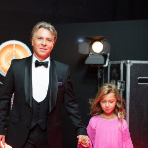 Exclusif - Roberto Alagna et sa fille Malena - Backstage de l'enregistrement de l'émission "300 Choeurs chantent Les plus beaux duos" à Paris, sur France 3. © Tiziano Da Silva / Bestimage 