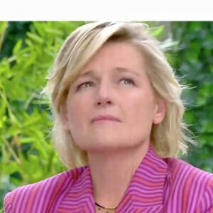 Anne-Élisabeth Lemoine dans l'émission "C à Vous, la suite", sur France 5. Le 28 mai 2021.