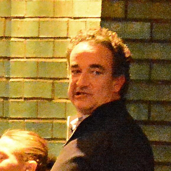 Exclusif - Mary-Kate Olsen et son mari Olivier Sarkozy - Les jumelles Olsen se retrouvent pour un dîner en famille dans le restaurant Gemma de l'hôtel Bowery à New York, le 6 novembre 2019.