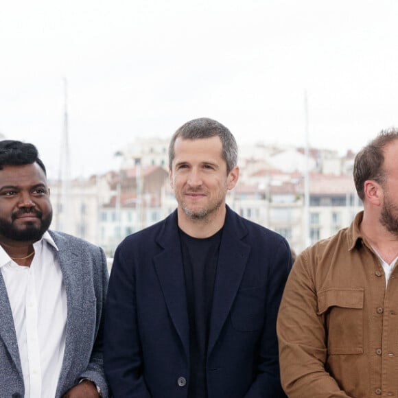 Félix Moati, Thamilchelvan Balasingham, Guillaume Canet, Alban Ivanov, Philippe Katerine, Mathieu Amalric lors du photocall du film "Le grand bain" au 71ème Festival International du Film de Cannes, le 13 mai 2018. © Borde / Jacovides / Moreau / Bestimage