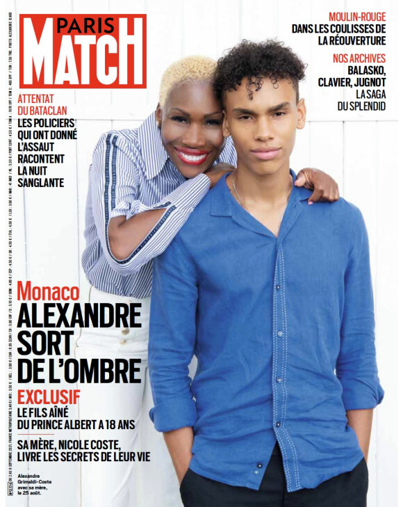 Alexandre Coste, le fils du prince Albert de Monaco, et sa mère Nicole en couverture du magazine "Paris Match".
