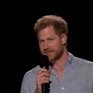 Capture d'écran du prince Harry, duc de Sussex, lors du concert caritatif "Vax Live" en faveur de la vaccination contre le Coronavirus (COVID-19) à Los Angeles. Le 8 mai 2021