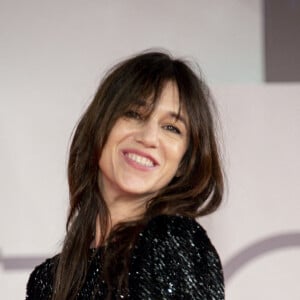 Charlotte Gainsbourg à la première de "Les Choses Humaines" au 78ème Festival International du Film de Venise (Mostra), le 9 septembre 2021. 