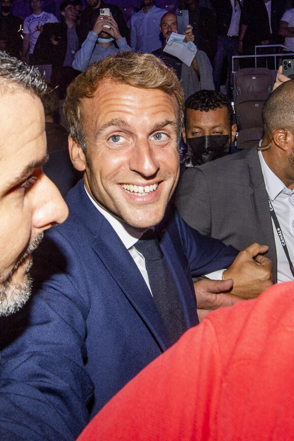 Le président Emmanuel Macron assiste au gala de boxe "La Conquête" à Roland Garros, Paris le 10 septembre 2021. © JB Autissier / Panoramic / Bestimage 