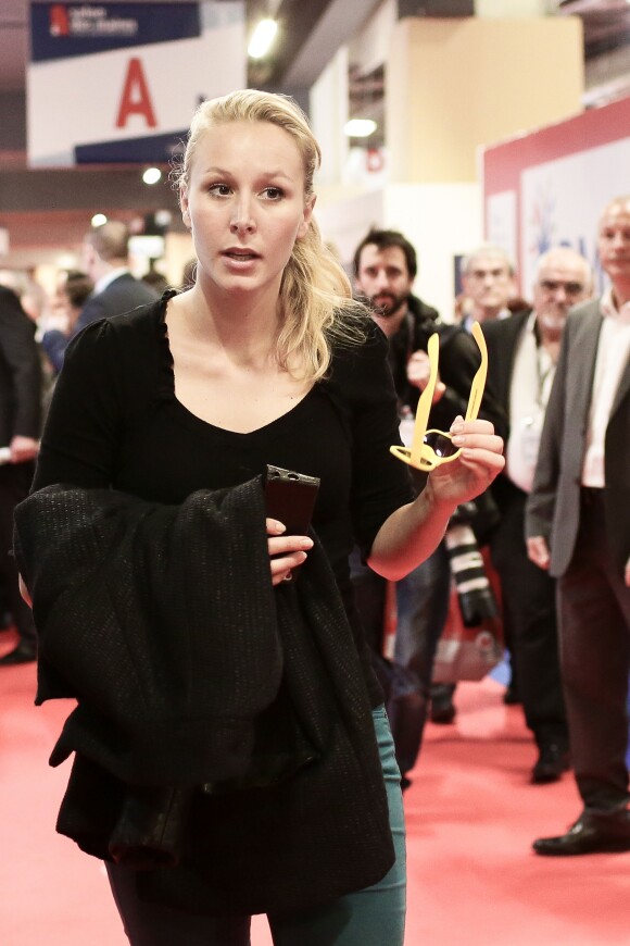 Marion Maréchal-Le Pen lors du Congrès des maires au Parc des expositions de la Porte de Versailles à Paris le 1er juin 2016. © Stéphane Lemouton/Bestimage