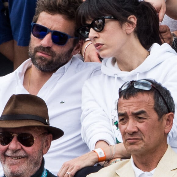 Arnaud Clément et sa compagne Nolwenn Leroy dans les tribunes lors de la finale messieurs des internationaux de France de tennis de Roland Garros 2019 à Paris le 9 juin 2019. © Jacovides-Moreau/Bestimage 