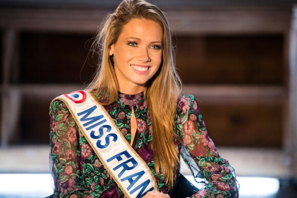 Amandine Petit lors de l'enregistrement de l'émission "Animaux Stars" présentée par Bernard Montiel qui sera diffusée le 6 mars 2021 à 17h30, à Paris, France, le 2 février 2021. © Tiziano Da Silva/Bestimage 