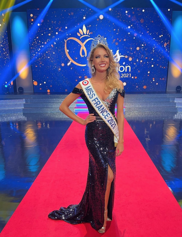 Amandine Petit à l'élection de Miss Réunion 2021. Août 2021.