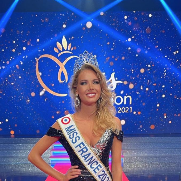 Amandine Petit à l'élection de Miss Réunion 2021. Août 2021.