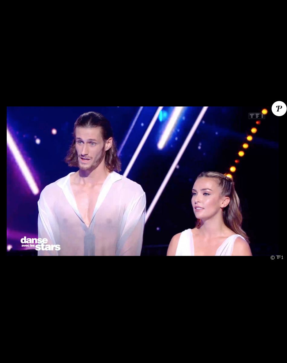 Jean-Baptiste Maunier et Ines Vandamme dans l'émission "Danse avec les stars" sur TF1.