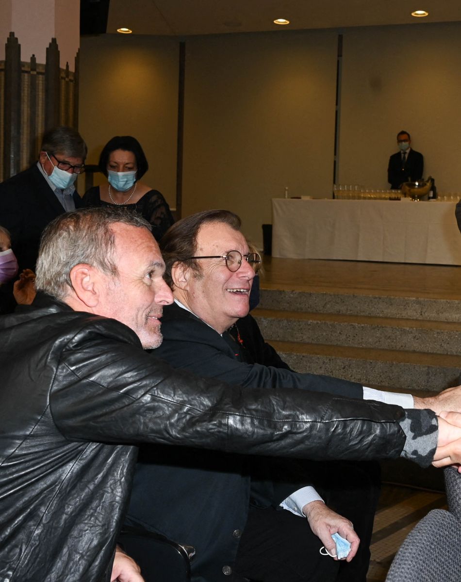 Laurent Baffie, Daniel Russo et Gilbert Montagné - Cérémonie de remise des Insignes d'Officier de la Légion d'honneur à Gilbert Montagné au Ministère des Solidarités et de la Santé à Paris. Le 22 septembre 2021 © Coadic Guirec / Bestimage