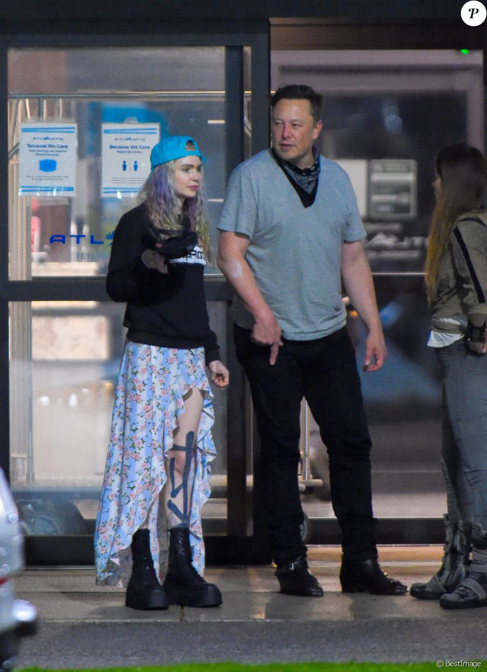 Exclusif - Elon Musk à la sortie de l'Aéroport de Teterboro, New Jersey