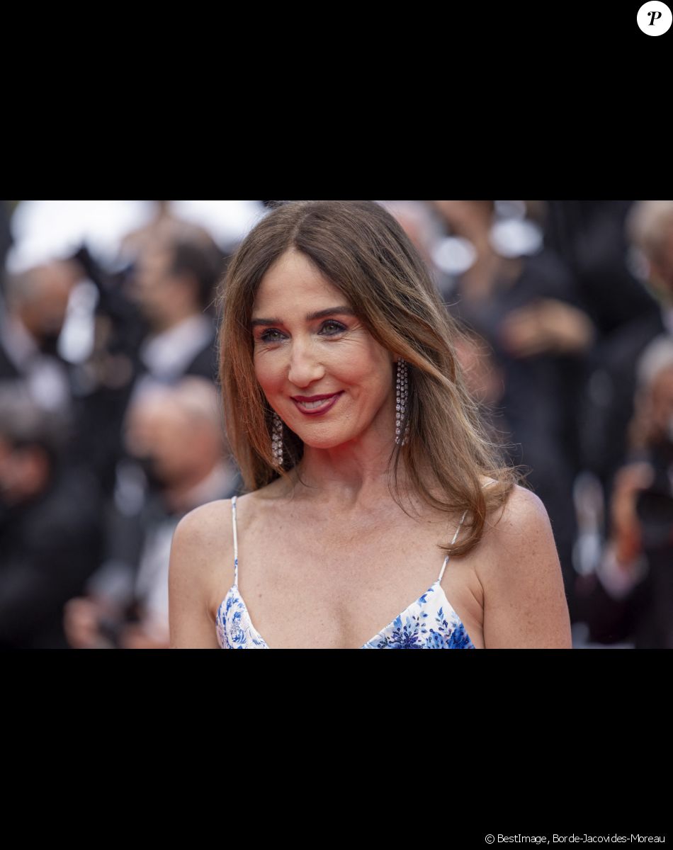 Elsa Zylberstein - Montée des marches du film " France " lors du 74ème Festival International du Film de Cannes. Le 15 juillet 2021 © Borde-Jacovides-Moreau / Bestimage
