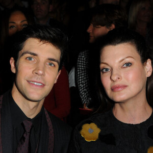 Roberto Bolle, Linda Evangelista - People au défilé de mode "Dolce & Gabbana" lors de la fashion week de Milan. Le 21 septembre 2014 