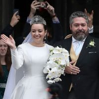 Mariage royal en Russie ! Noces impériales, tiare et robe d'exception pour Rebecca et George