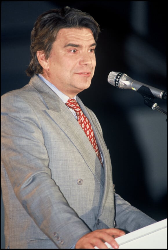 Archives - Bernard Tapie lors de la campagne du parti radical dans le Var en 1992