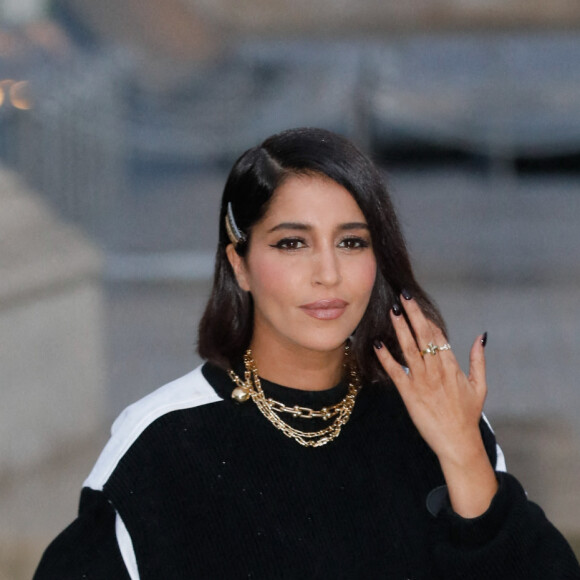 Leïla Bekhti arrive au défilé de mode Louis Vuitton lors de la Fashion Week printemps/été au Musée du Louvre. Paris. © Veeren Ramsamy-Christophe Clovis/Bestimage