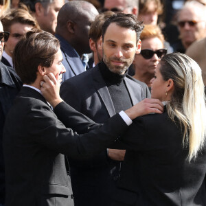 Sophie Tapie, guest - Sorties de la messe funéraire en hommage à Bernard Tapie en l'église Saint-Germain-des-Prés à Paris. Le 6 octobre 2021 © Jacovides-Moreau / Bestimage