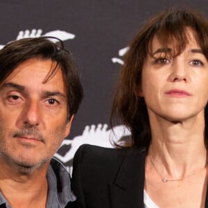 Yvan Attal et Charlotte Gainsbourg lors du photocall de " Mon chien stupide " pour la 34e édition du FIFF - Festival International du Film Francophone de Namur. Belgique, Namur, le 1er octobre 2019.