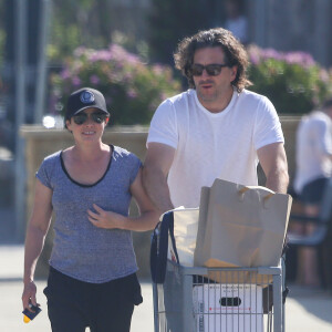 Shannen Doherty et son mari Kurt Iswarienko vont faire des courses à Malibu, le 22 avril 2017.