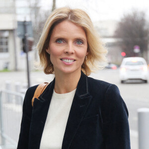 Sylvie Tellier quitte les studios de RMC à Paris le 11 janvier 2021. 