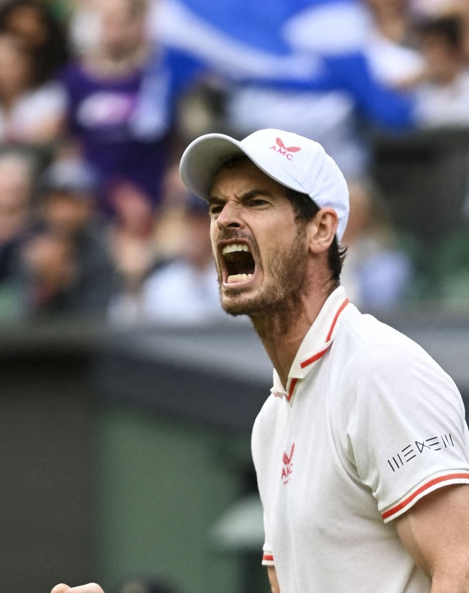 Andy Murray remporte le match contre le Géorgien Nikoloz Basilashvii (6-4, 6-3, 5-7, 6-3) à Wimbledon, le 28 juin 2021, quatre ans après son dernier match sur le gazon anglais.